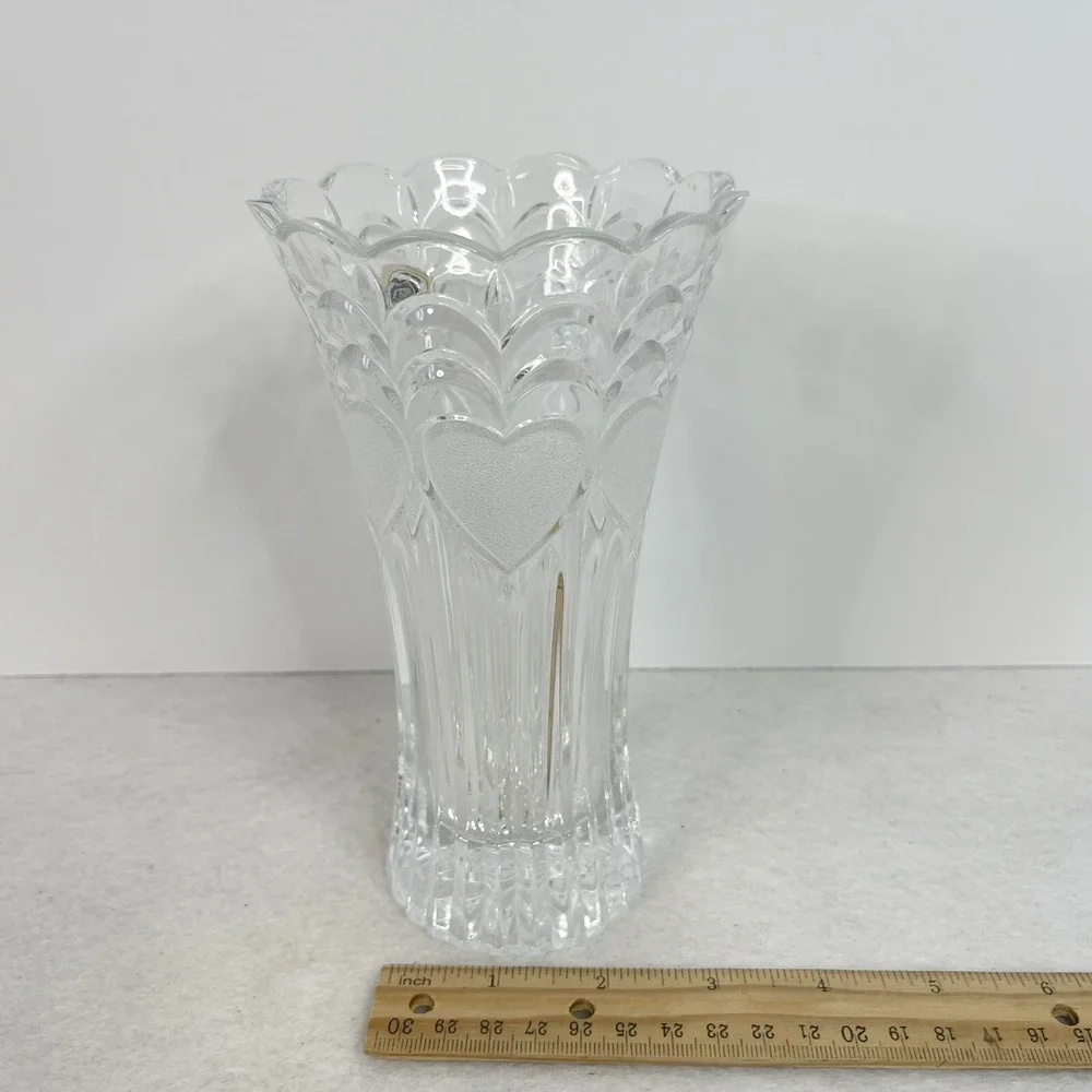 FTD 24% Lead Crystal Hearts Ribbed Vase Love Roses Vintage Retro 7